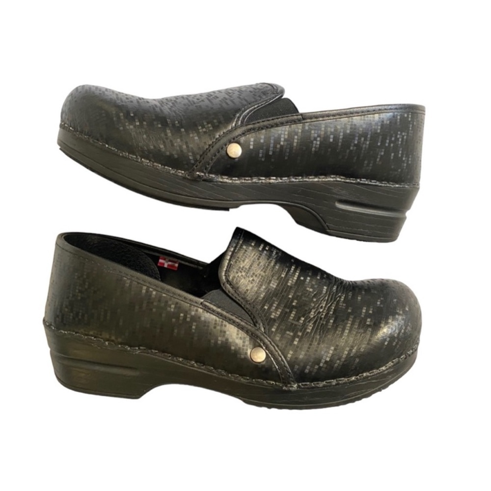 Sanita Women’s Reese Black Clogs Size‎ 40